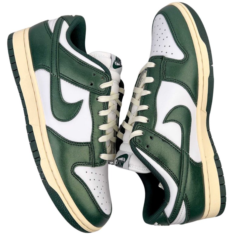 Nike Dunk Low "Vintage Green"